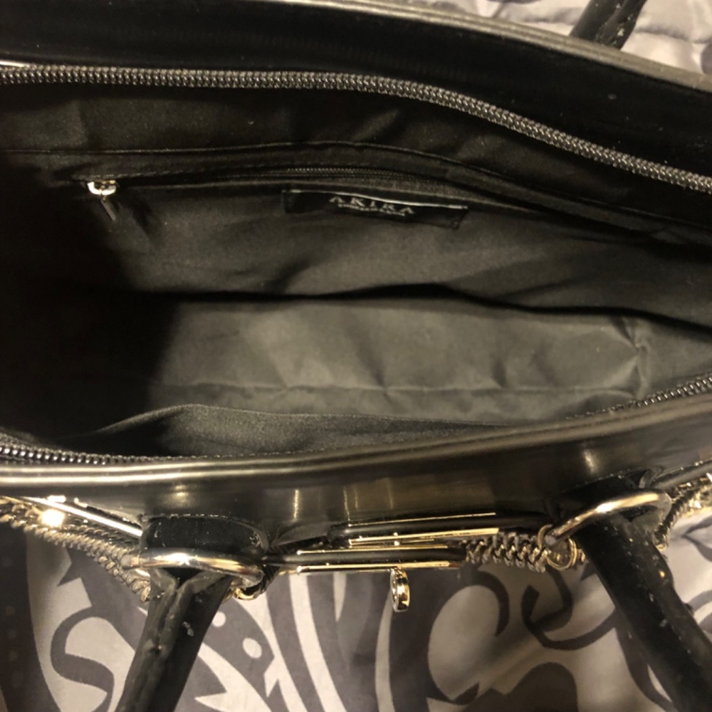 RARE SOLD OUT I BITE BACK spiked chain black silver bag purse tote - Picture 2 of 6